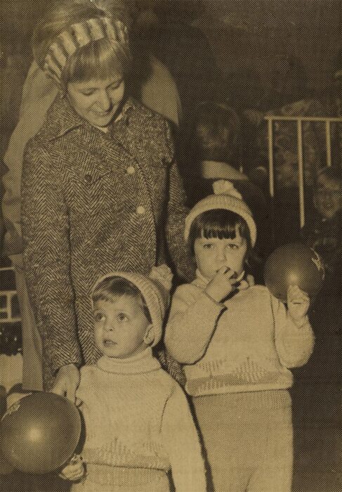 Mom, Des & Mike newspaper photo